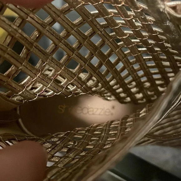 Shoe‎ Dazzle Gold Lace Up Heels Size 9.5 - Picture 5 of 7